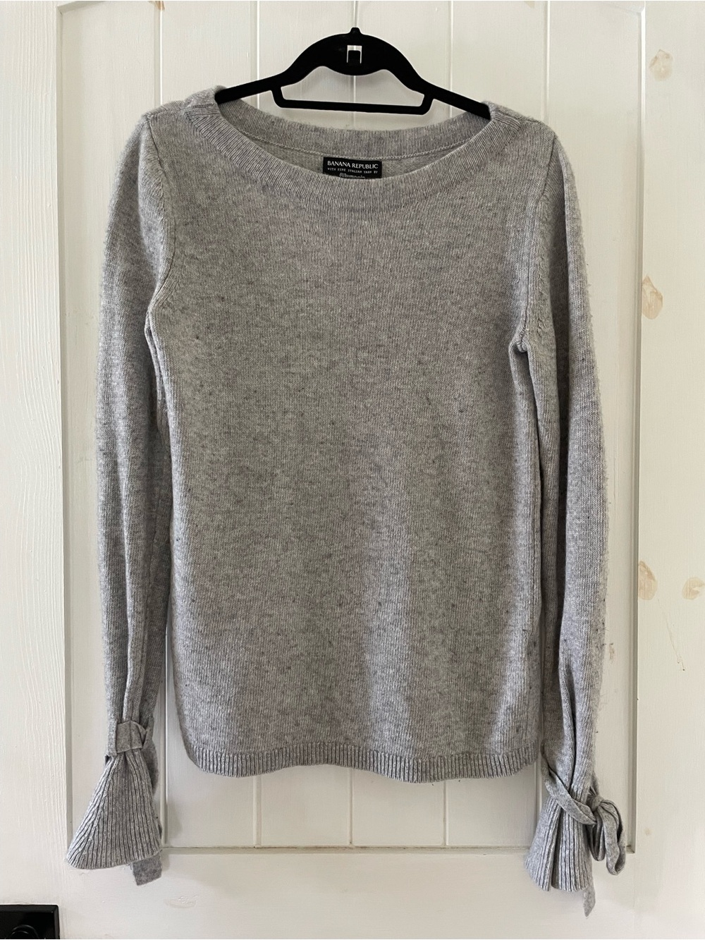 Banana Republic Gray Knit Boat Neck Bow Tie Cuff Pullover Sweater L Merino Wool